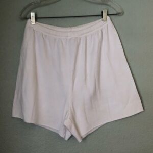 Offline White Crop Shorts Medium Run Larger
